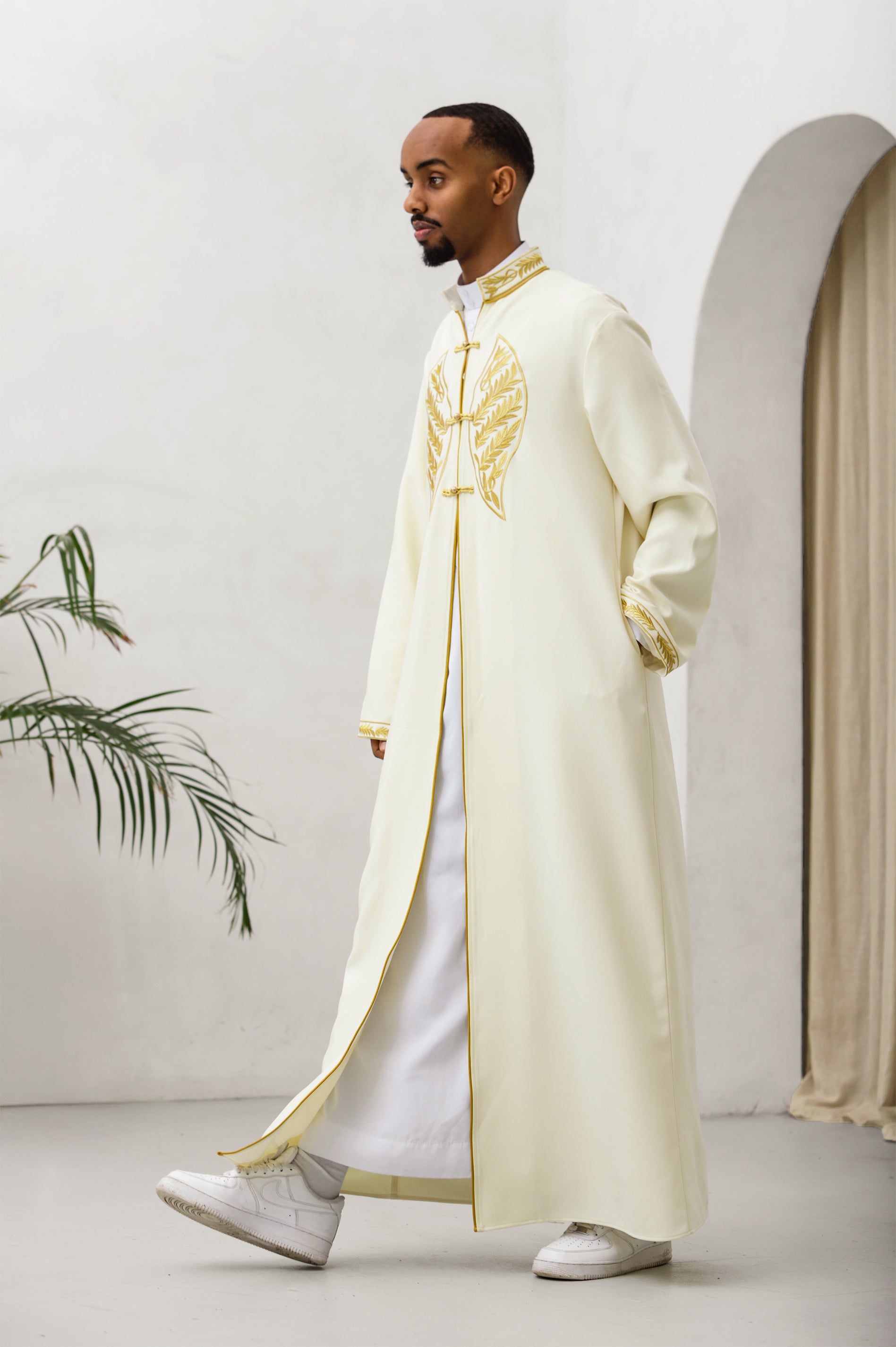 modern somali traditional dress Somali Bridal Dirac: Velvet Wedding Dress with Embroidery