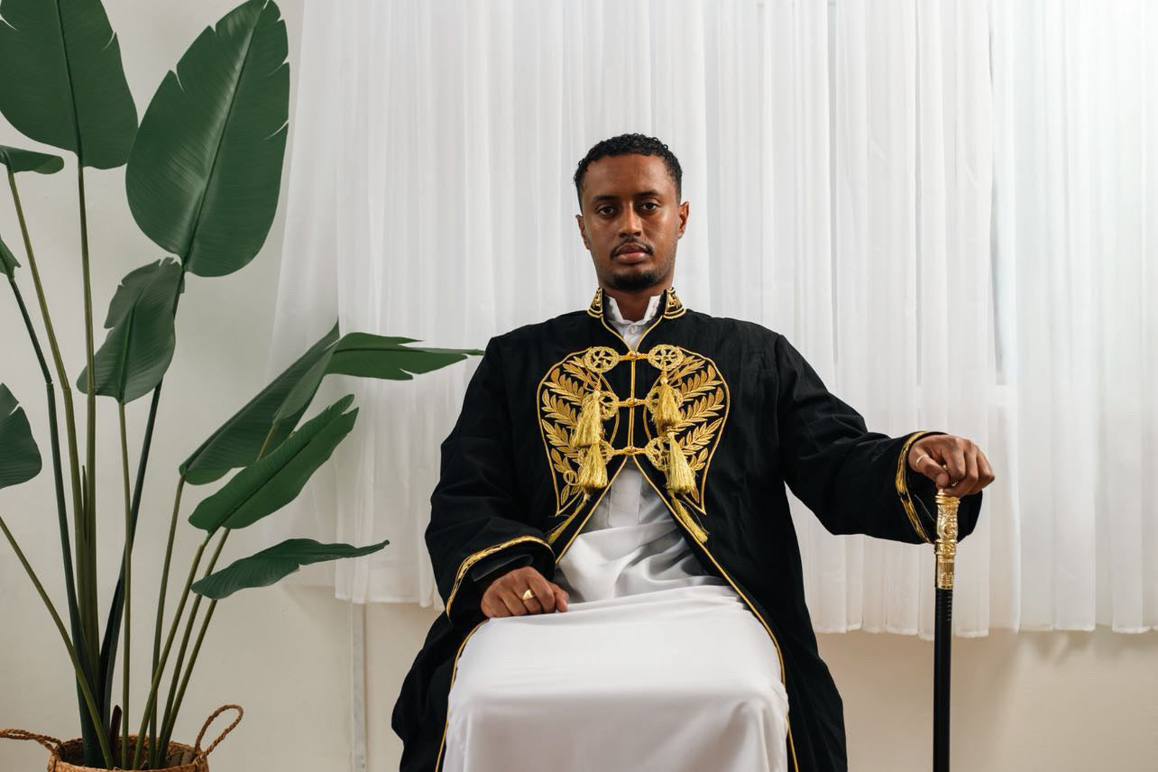 Premium Black & Gold Somali Jubbad